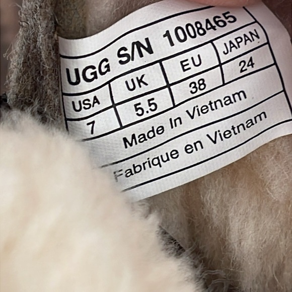 UGG Adirondack boots - Picture 10 of 13
